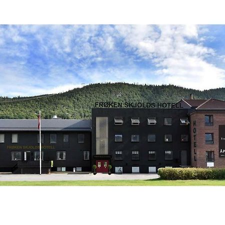 Froken Skjolds Hotel Lyngengarden Мушеен Екстер'єр фото